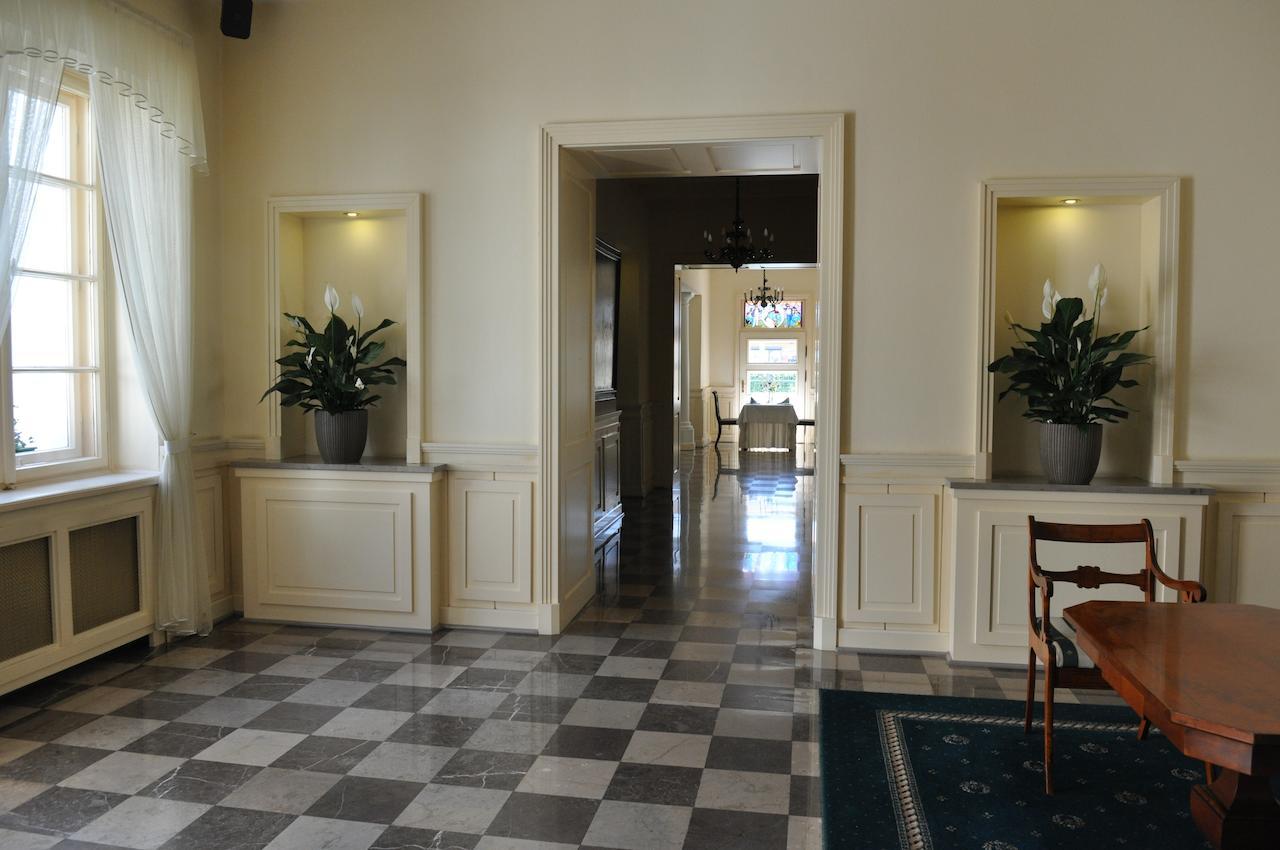 Hotel "Zajazd Napoleonski" Warsaw Ngoại thất bức ảnh