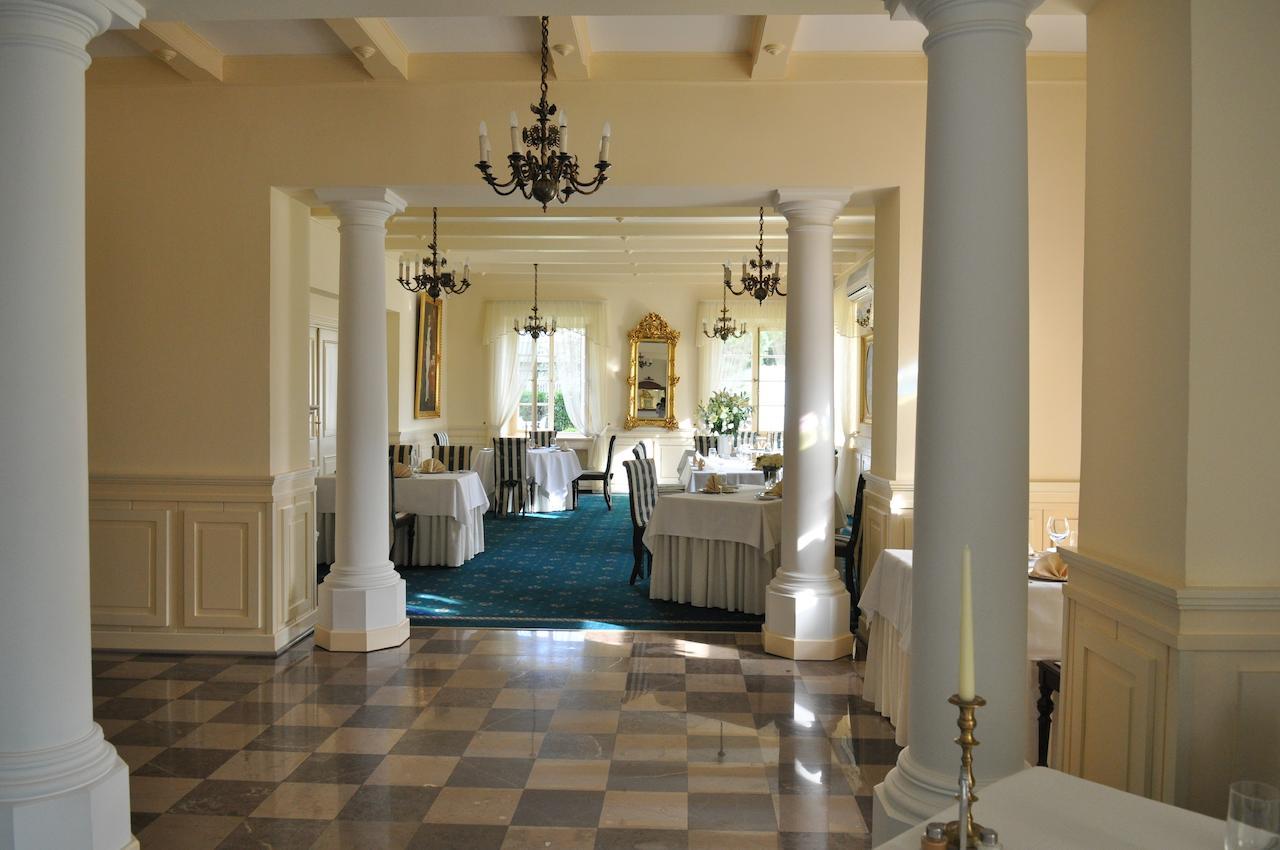 Hotel "Zajazd Napoleonski" Warsaw Ngoại thất bức ảnh